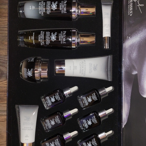 Predire Paris Black Orchid Transformation Skin Collection - Picture 3 of 11